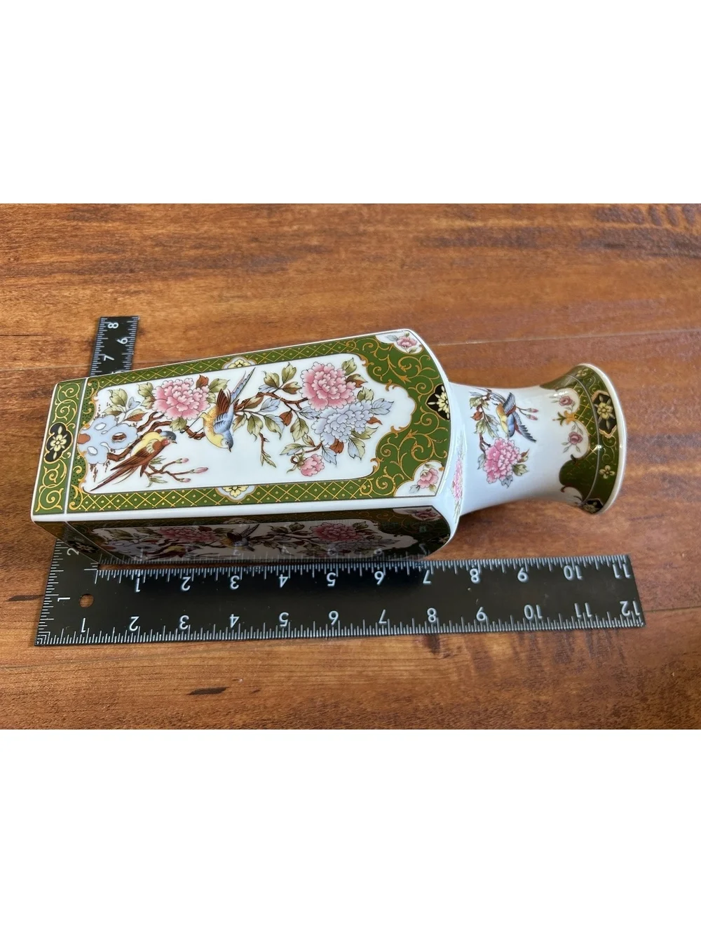 Arnart Imports Oriental Garden Porcelain Vase 1982